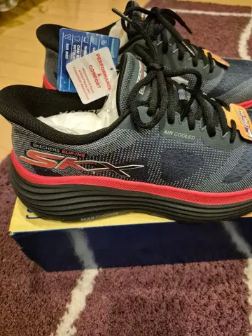 스니커즈 SKECHERS HANDS FREE SLIP-INS