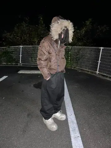 Y2K 퍼 달린 다운 자켓 헤이세이 갸루 남자 광택 짧은 기장 opium