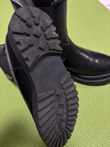 LOWRY'S FARM 사이드 고어 부츠 블랙