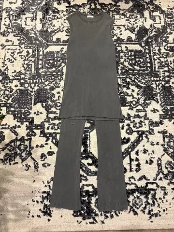 BEAUTY & YOUTH 리브 탱트탑 & 플레어 팬츠 셋업