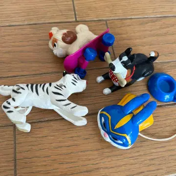 반려동물 2 후, 데이지, 루스터, 스노우볼