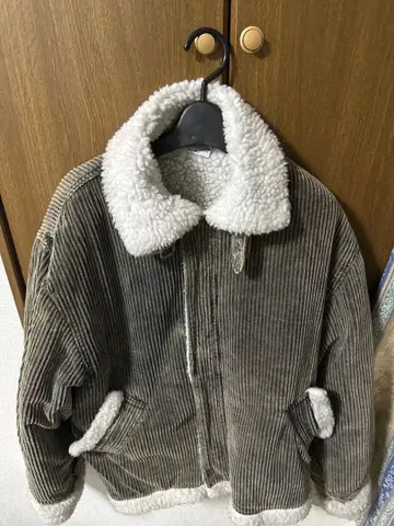 보아 코듀로이 자켓 그레이 겨울에 따뜻하고 코디하기 쉬운 아우터