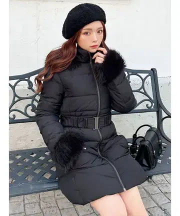 RESEXXY 리젝시 후드 부착 다운 코트 S 사이즈 블랙