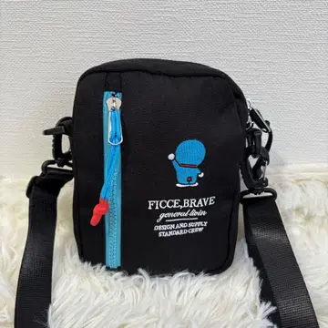 [ 미사용급 ] 레어 FICCEBRAVE 숄더백 파우치 도라에몽
