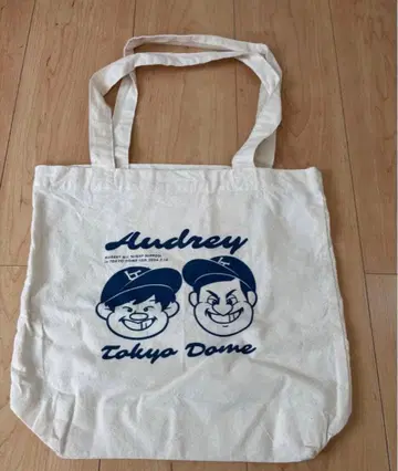 [오드리] 도쿄돔 토트백 리틀투스