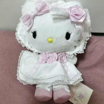 헬로키티 봉제 인형 화이트 프릴 디자인 BIG 산리오