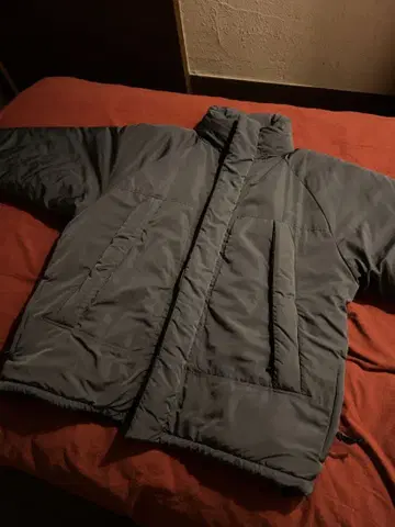 차콜 그레이 아우터