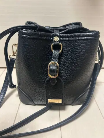 블랙 가죽 복조리형 숄더백