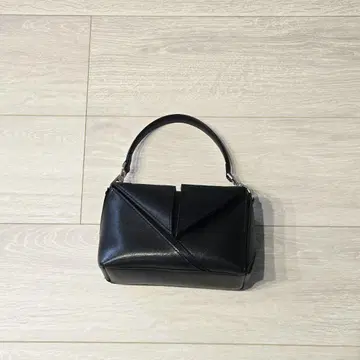 nouer 누에르 퍼즐 디자인 백 블랙 숄더