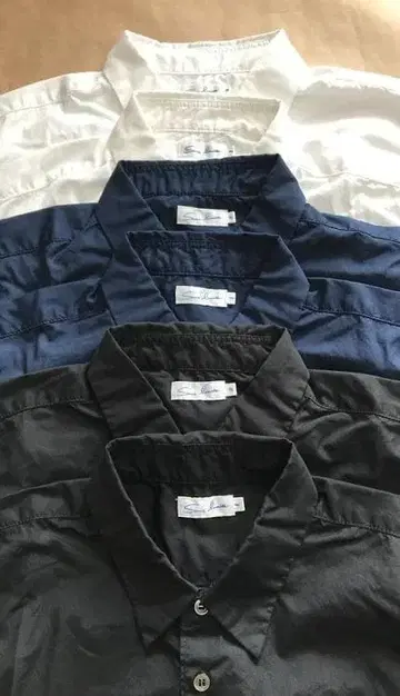 Sanslimite 레귤러 박스 2본 바늘 셔츠 파커링 셔츠 네이비