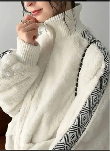 자카드 테이프 사용 샤기 퍼 블루종 M