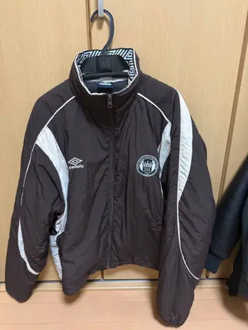 Umbro 브라운 나일론 자켓