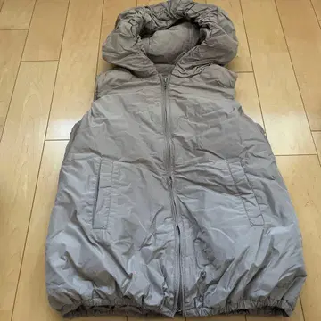 theory 후드 부착 베이지 다운 베스트