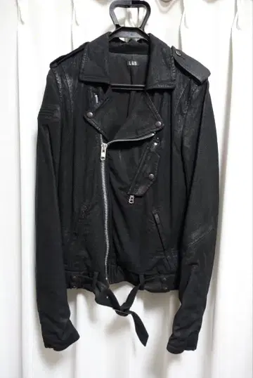 L.G.B. 르그랑블루 코팅 라이더 자켓 HYDE 착용