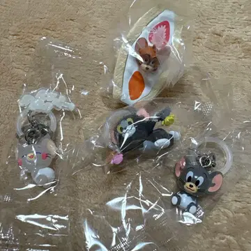 톰과 제리 키링 4개 세트