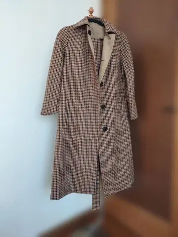 아쿠아 스큐텀 스텐카라 코트 리버서블