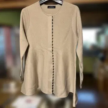 GREEN LABEL RELISHING 페플럼 베이지 가디건