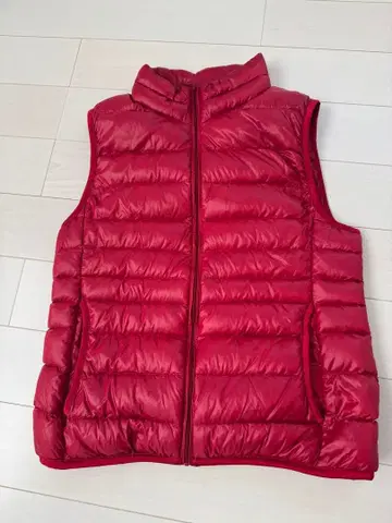 UNIQLO 다운 베스트 빨간색 블랙 M 4벌 묶음 판매