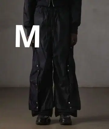 [ GRANCY ] 버튼 레이어드 디자인 나일론 팬츠