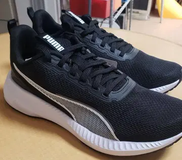 PUMA PUMALITE 블랙 스니커즈