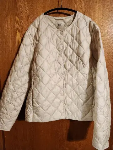 UNIQLO WARM PADDED 퀼팅 자켓 M 사이즈 화이트