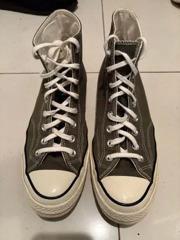 CONVERSE 올리브 하이컷 스니커즈 ct70 28.5cm