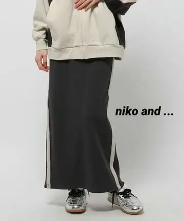 니코앤드 모듬 사이드 리브 스커트 L 롱 스커트