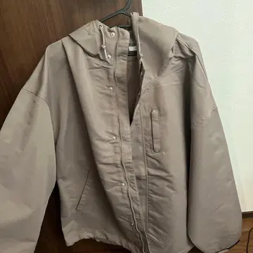 RUUBON 릴랙스 볼륨 마운틴 파카