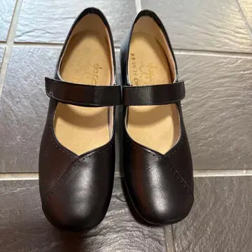 미사용 블랙 천연 가죽 여성 신발 23.5cm