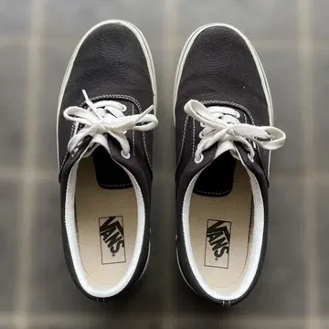 VANS 로우컷 스니커즈