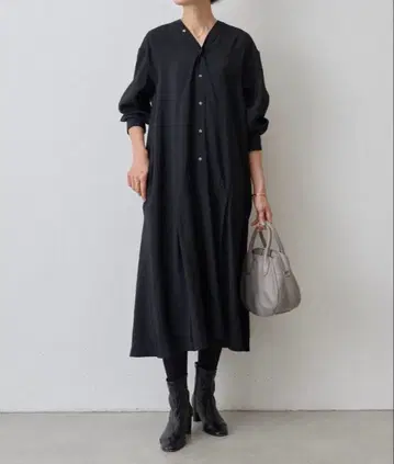 미사용에 가까운 비어즐리 칼라리스 셔츠 원피스 블랙