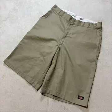 Dickies (디키즈) 루즈 핏 하프 팬츠 36인치