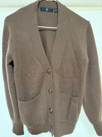 유니클로 캐시미어 J 버튼 가디건 S 브라운