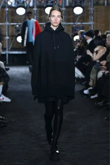 새상품 정품 sacai 후디 원피스