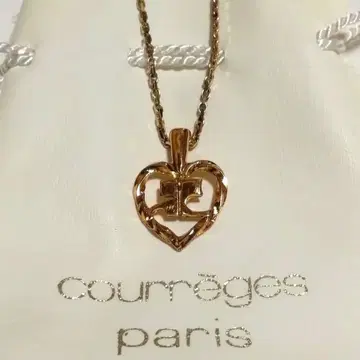 쿠레쥬 하트형 펜던트 목걸이