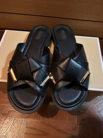 마이클코어스 샌들 MICHAEL KORS