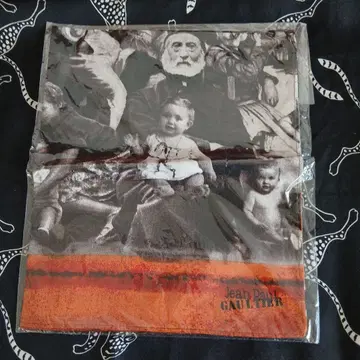 Jean Paul Gaultier (장 폴 고티에) 스카프 손수건