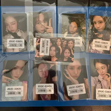 Hearts2Hearts FOCUS 유니버셜 혜택 트레이딩 카드 컴프