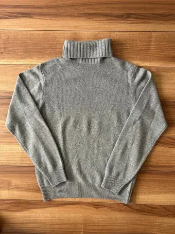 BEAMS F 터틀넥 니트