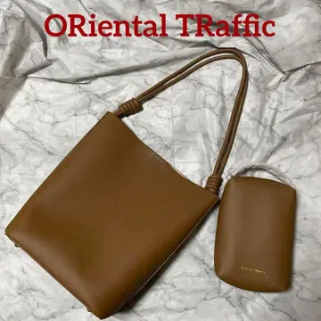 튜브 스트랩 핸드백 파우치 포함