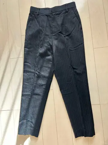 Loungedress 라운지 드레스 울 센터 프레스 팬츠