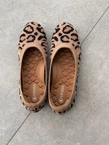 VIVAIA 비바이아 플랫슈즈 레오파드 펌프스