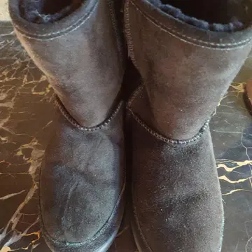 맨투맨 폭스 블랙 어그 부츠