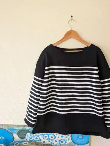 새상품급. 23구 보더 티셔츠 46