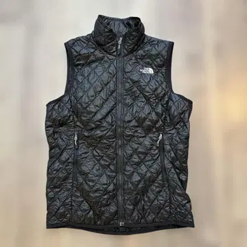우치 님 THE NORTH FACE 블랙 다운 베스트