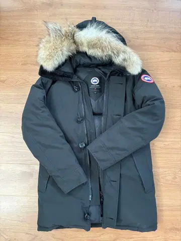 Canada Goose Arctic Program 블랙 다운 자켓