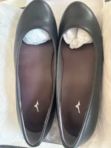 미사용 새상품 Mizuno 플랫슈즈 24.5cm 조정 패드 포함