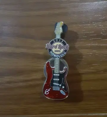 하드 록 카페 Rock Cafe 크랩튼 핀 배치 pin