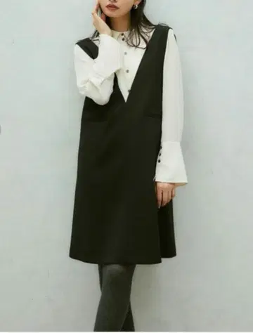 EMMEL REFINES 에멜리파인즈 EM A라인 점프 스커트