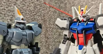 건담 건담 프라모델 HG CE 1/144 에일 스트라이크 건담 & 모빌진